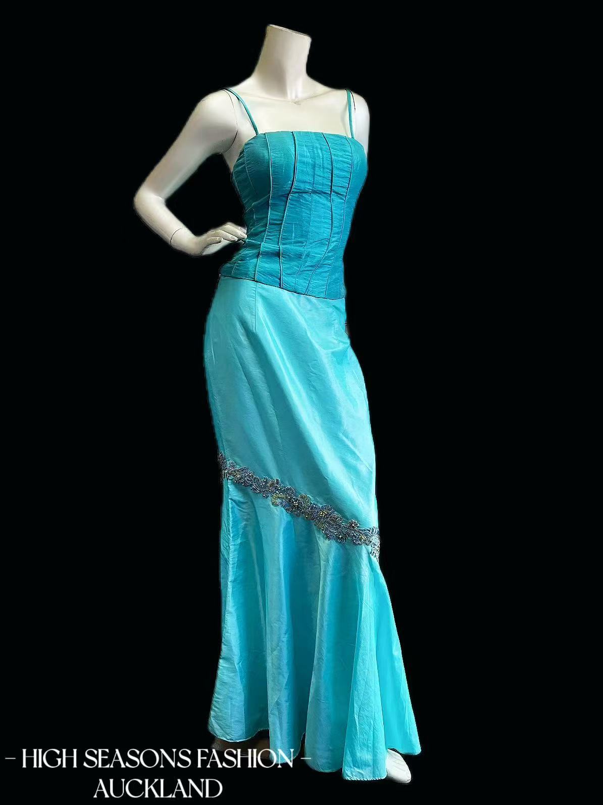 BALL DRESS (SKY BLUE)
