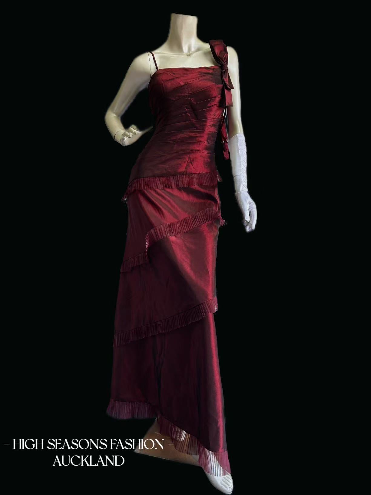 BALL DRESS (MAROON)