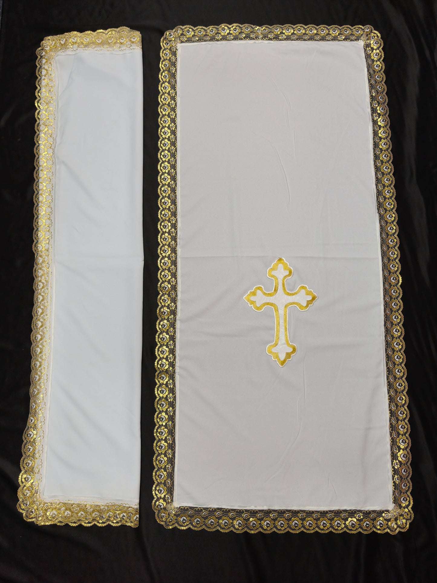 PULPIT & TABLE COVER SET (WHITE & WHITE GOLD CROSS)