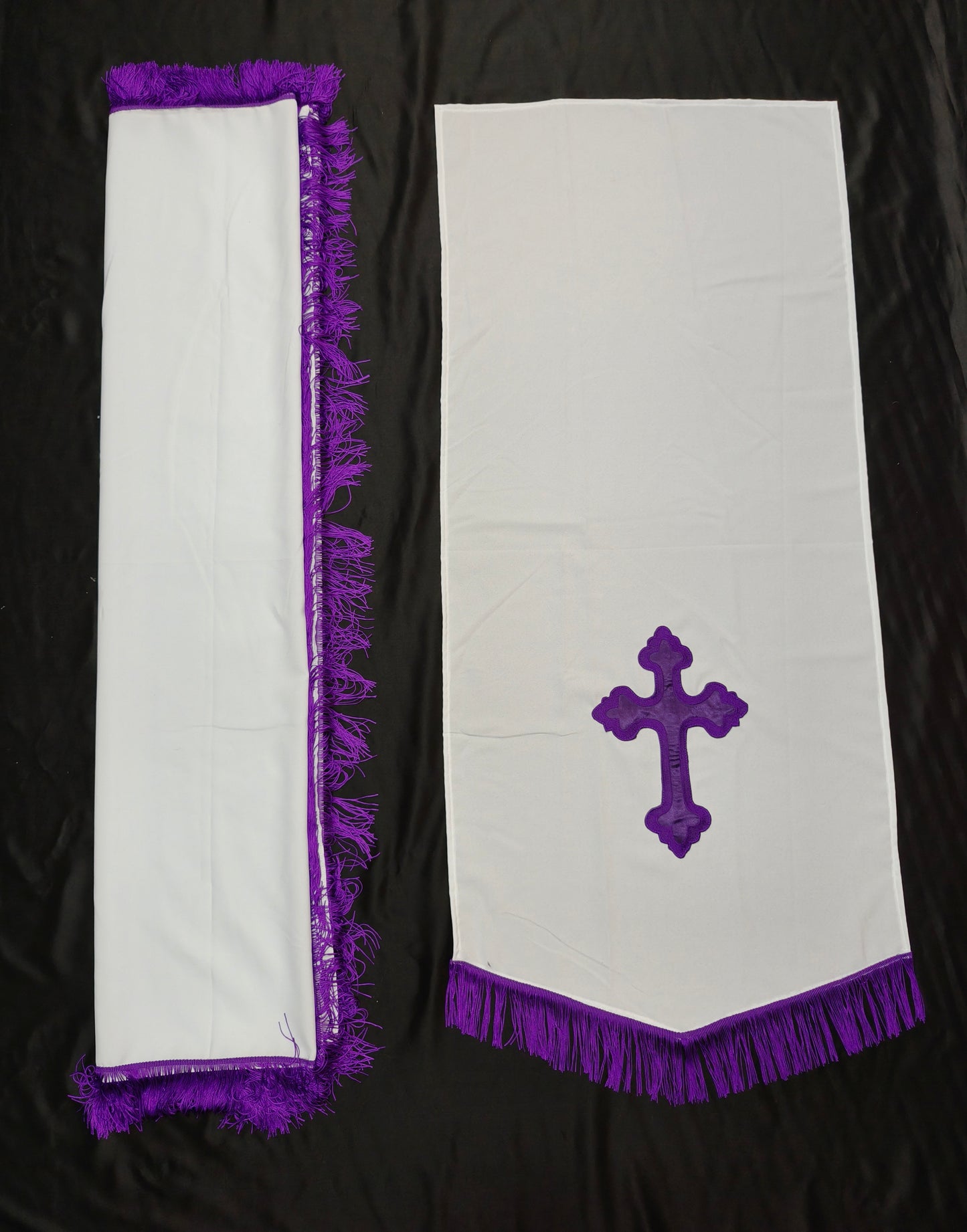 PULPIT & 2.5M TABLE COVER SET (WHITE & PURPLE TASSELS)
